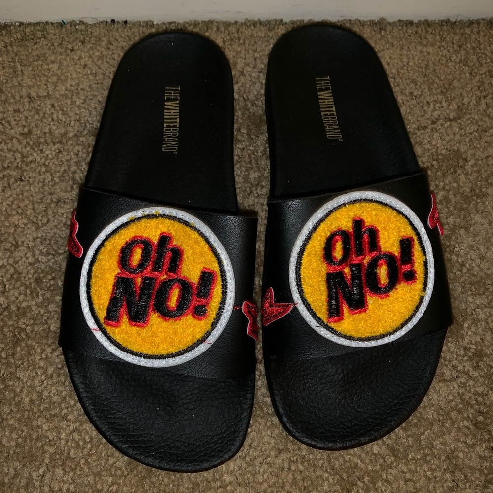 Brand New Oh No! Black Slides